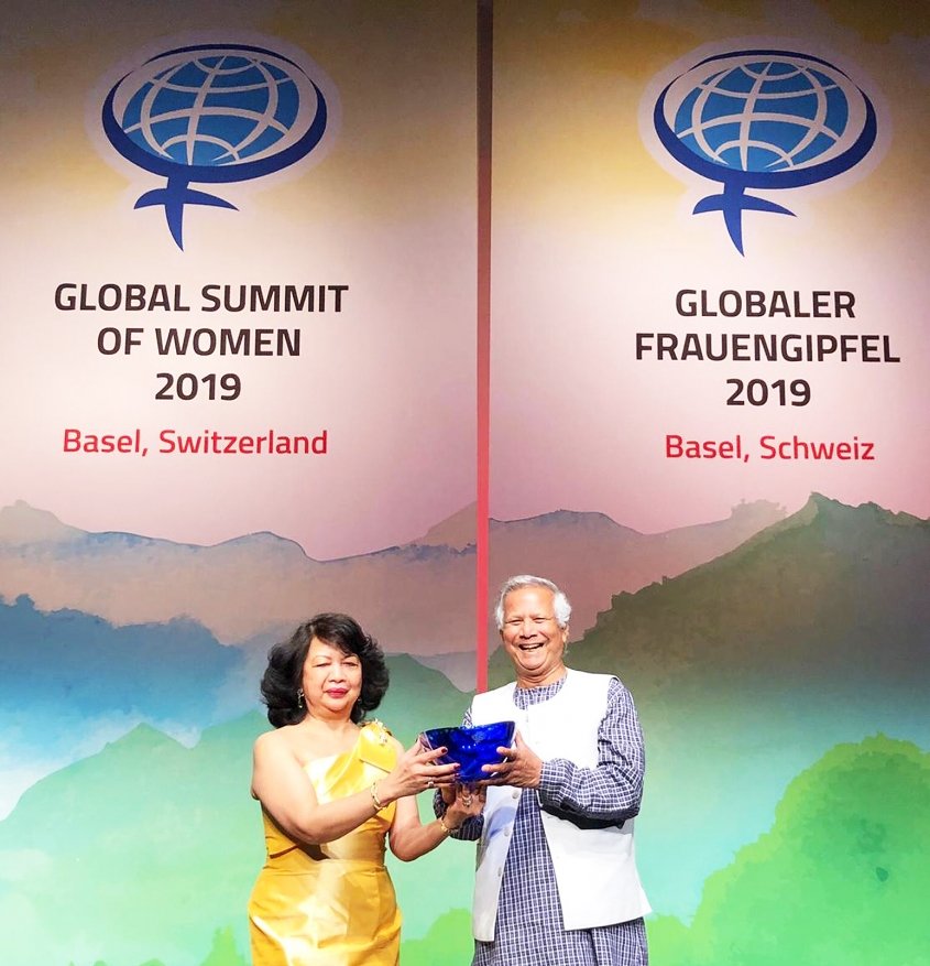 YUNUS AWARDED 2019 GLOBAL WOMEN'S LEADERSHIP AWARD IN BASEL SWITZERLAND YUNUS AWARDED 2019 GLOBAL WOMEN'S LEADERSHIP AWARD IN BASEL SWITZERLAND